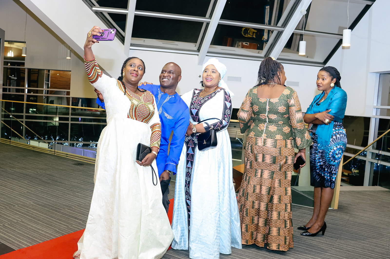 GALA BLACK EXCELLENCE MIRS
